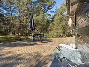 Outdoor dining - "Ermelina" - 150m from the sea by Interhome (Hasle)