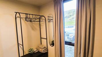 Cabin, 2 Bedrooms, Patio