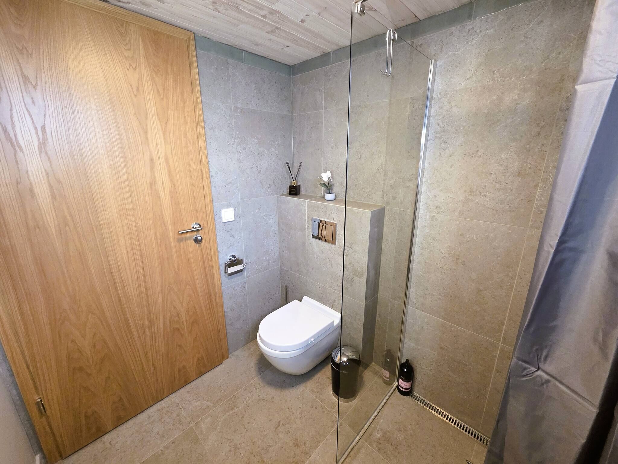 Cabin, 2 Bedrooms, Patio | Bathroom