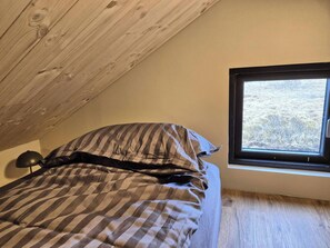 Cabin, 2 Bedrooms, Patio