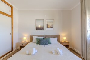 1 bedroom, iron/ironing board, free WiFi, bed sheets - #319 Cozy 1 Bedroom Apartment | Pool & Relaxation (Albufeira)