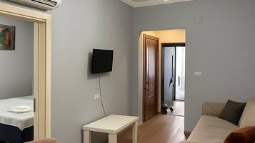 Condo, Balcony, City View | Living area