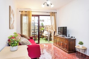 TV - Home2Book Local Stay BBQ & WiFi Tenerife North (La Matanza de Acentejo)