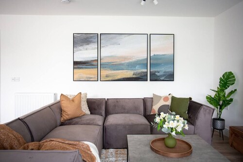 Stunning 2 bed Penthouse Apartment at Loch Lomond