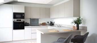 Stunning 2 bed Penthouse Apartment at Loch Lomond