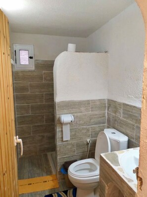Bathroom - Gite TARIST (Bounoura)