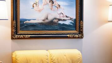 Luxury Suite | Interior