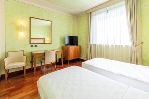 Comfort Double or Twin Room | Desk, laptop workspace, free WiFi - Grand Hotel del Parco (Stezzano)