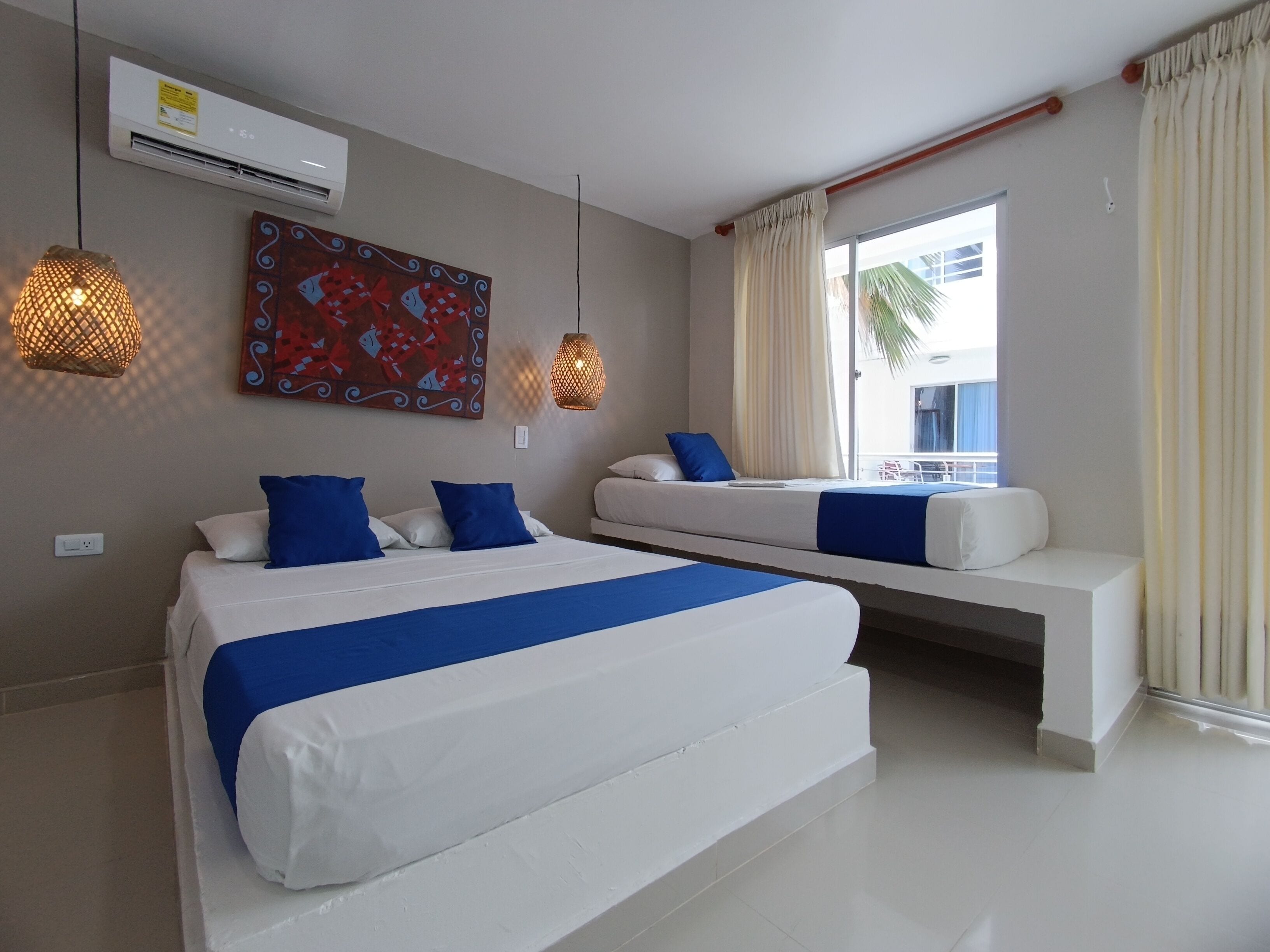 Free WiFi, bed sheets