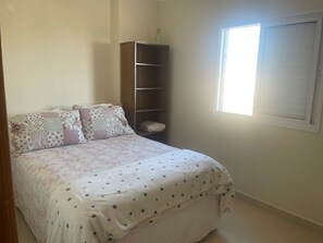 Room - Apart Hotel - Condomínio - Norma Ignes (Praia Grande)