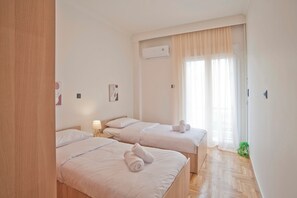 Bügeleisen/Bügelbrett, WLAN, Bettwäsche