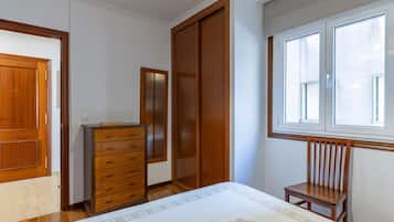 熨斗/熨衫板、床單