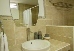 Apartamento standard, 2 quartos, vista para a montanha | Banheiro