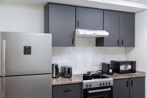 Luxury Apartment, Balcony, City View | Private kitchen - Olivz Residence by Danube Near Dragon (Dubai)