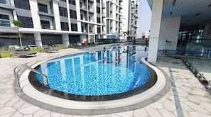 Pool - Olivz Residence by Danube Near Dragon (Dubai)