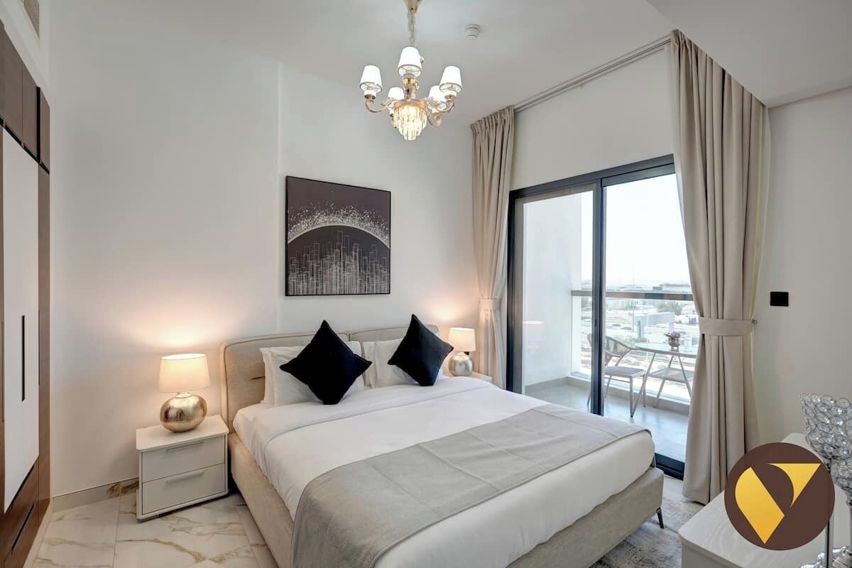 Apartament de luxe, balcó, vistes a la ciutat