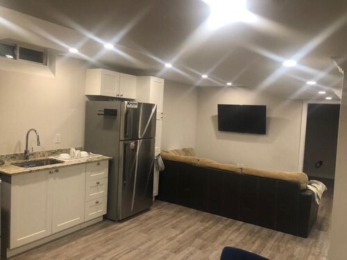 Brand-New-Comfy 2 bedroom apartment awaits you...