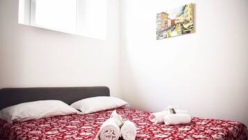1 Schlafzimmer, Bügeleisen/Bügelbrett