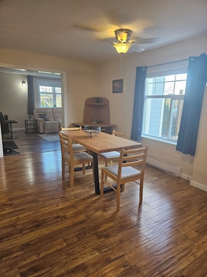 Dining - Sooke Coastal Escape (Sooke)