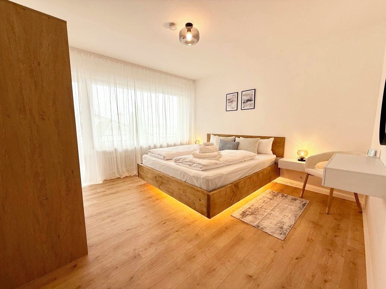 2 bedrooms, iron/ironing board, WiFi, bed sheets