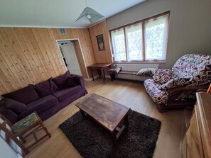 Living area - House between land and sea in the quiet village of Quelmer (saint Malo)