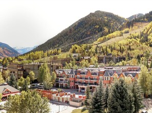Exterior - Perfect condo in enchanting Aspen for your next getaway (Aspen)