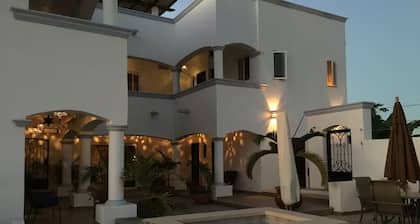Splendid 1-bedroom apartment in Todos los Santos, 45 minutes away from Cabo.