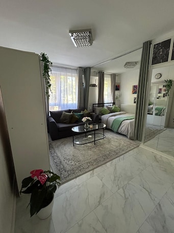 WiFi, bed sheets. Cosy Studio Flat in Vibrant Brixton