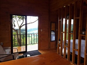 Standard Cabin, River View | Blackout curtains, free WiFi - Dulces Momentos PZ (San Pedro)