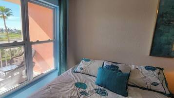 Apartamento, varias camas, balcón, vistas al jardín (Gulfview I #213)