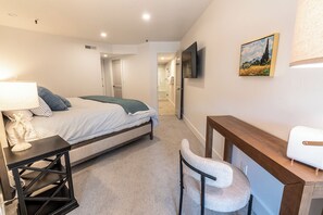 Room -  Newly renovated "Fawngrove Pearl" retreat in Deer Valley-Free bus to ski resort (Park City)