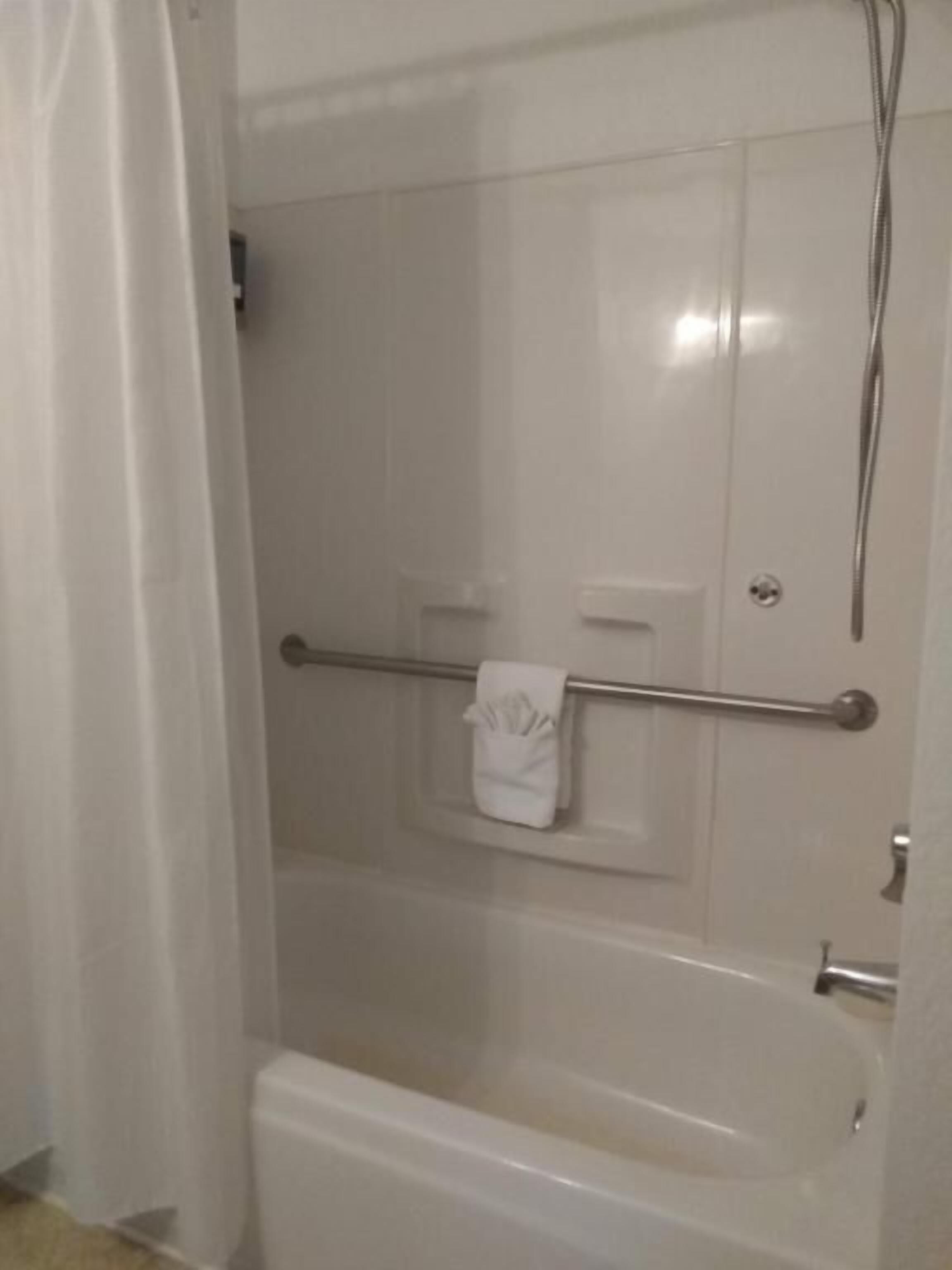 Basic trippelrum | Badrum