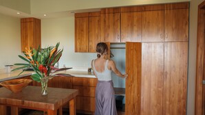 Interior - Sunrise Studio at Taru Rentals Ocean Views (Montezuma)