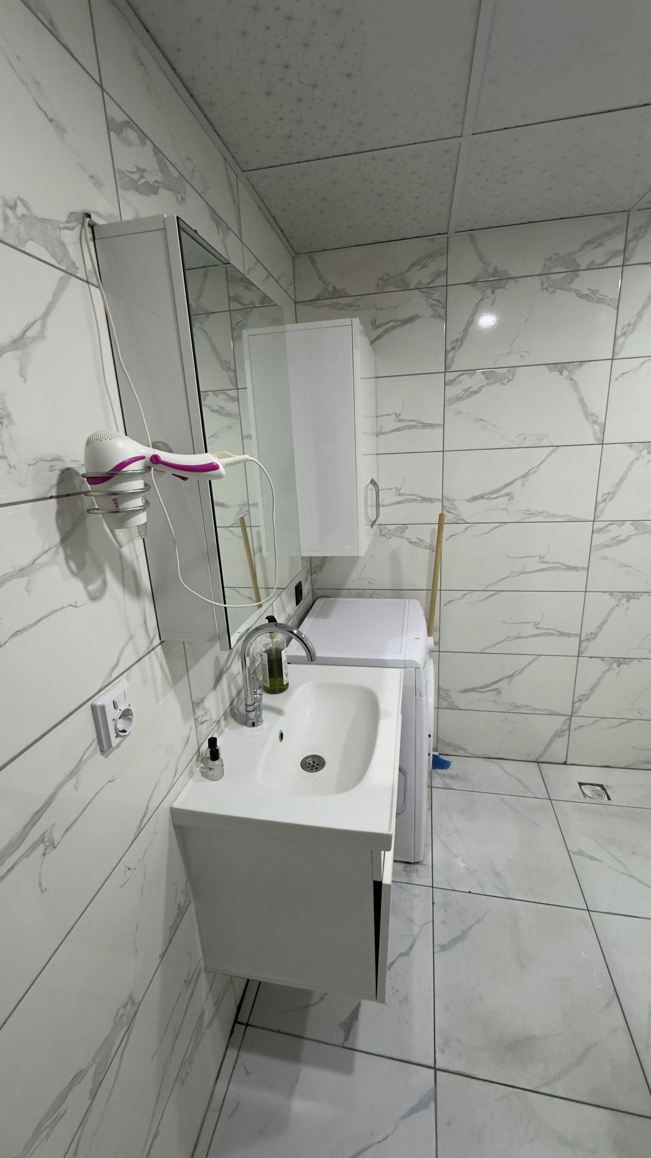 家庭雙床房, 陽台, 城市景觀 | 浴室