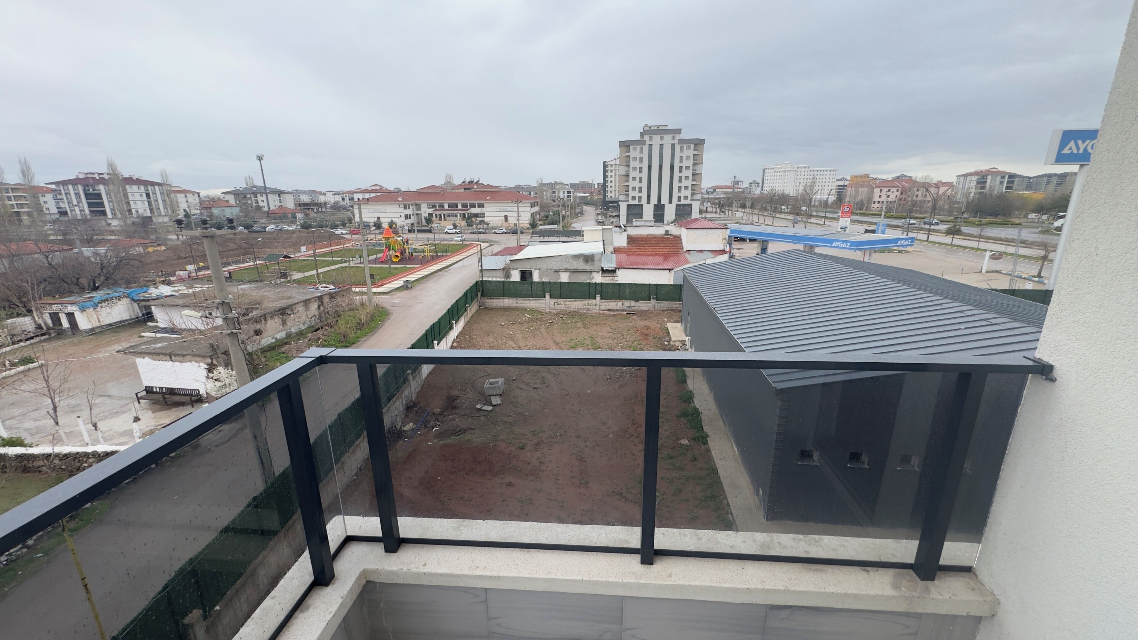 Tomannsrom – familie, balkong, byutsikt | Terrasse/patio