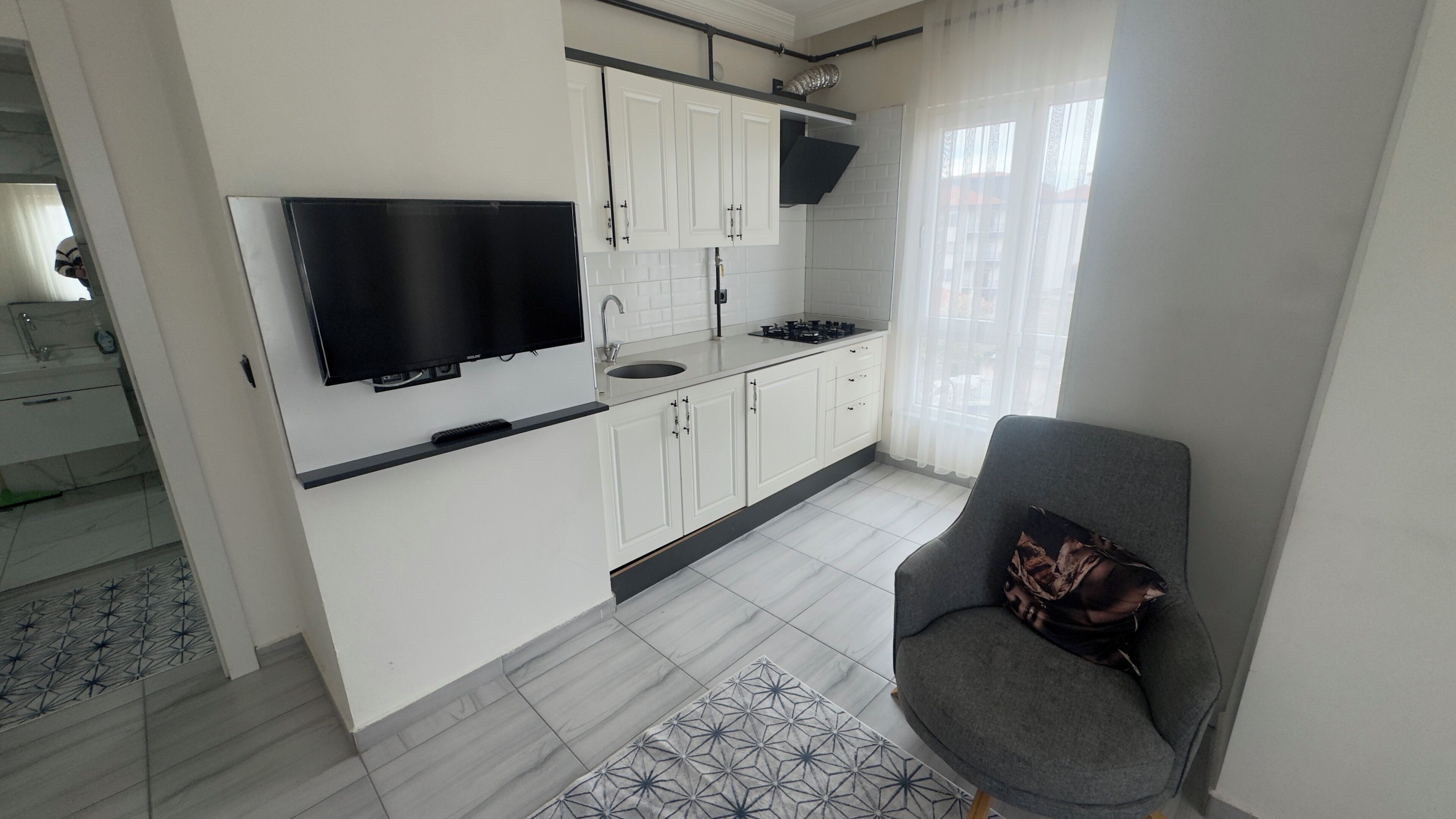 家庭双床房, 阳台, 城市景观 | 起居区