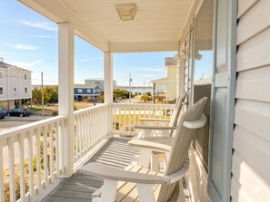 Property grounds - Show Me Carolina, Steps to Beach, Pet Friendl (Topsail Beach)