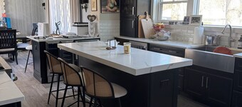 Spacious 4-bedroom in Morristown RedBulls Practice Fields and  MetLife Stadium