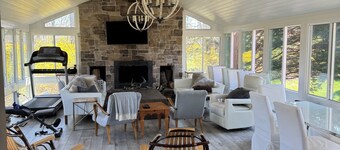 Spacious 4-bedroom in Morristown RedBulls Practice Fields and  MetLife Stadium