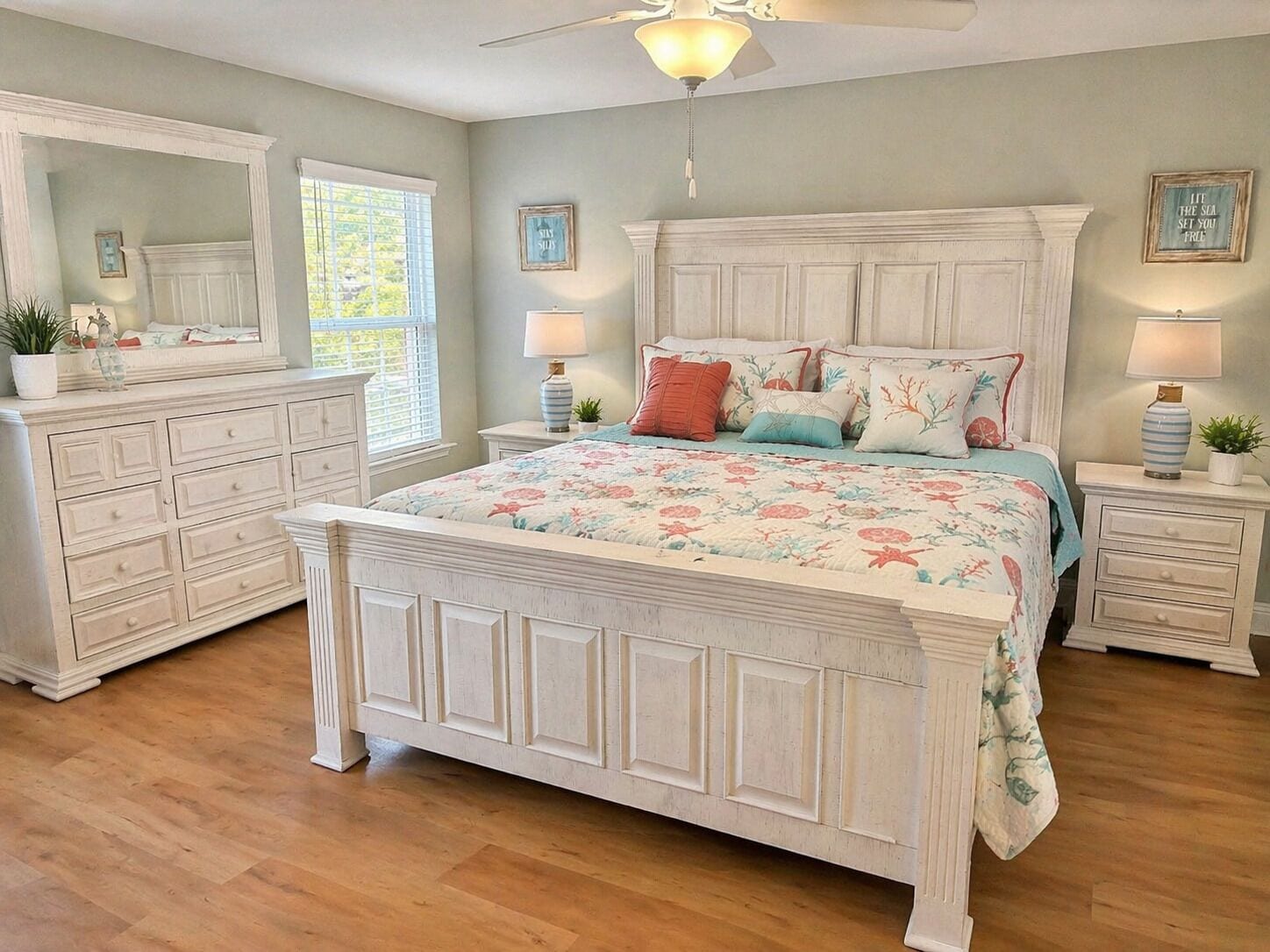 6 bedrooms, iron/ironing board, WiFi (free), bed sheets