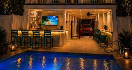 Luxury 6BR • 2-Min to Beach • Elevator •Private pool
• Free linens. 15 %off.