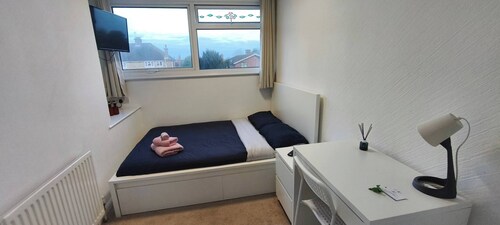 Room-cosy Small Double Room in Quiet Sha