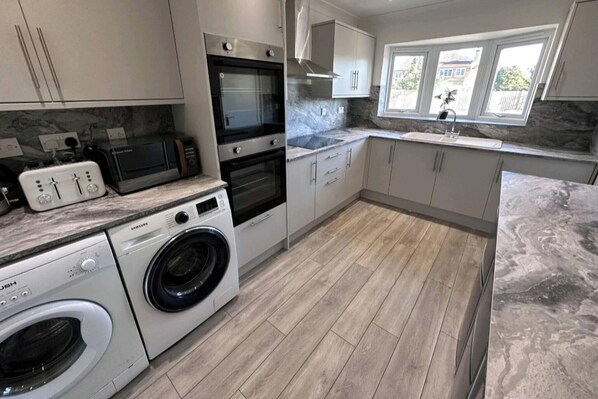 Shared Dormitory, 1 Bedroom | Laundry