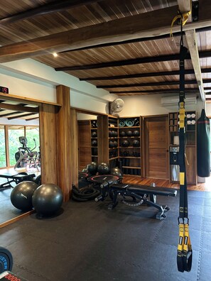 Unclassified image, 4 of 39, button - Ocean View Studio at Taru Rentals (Montezuma)