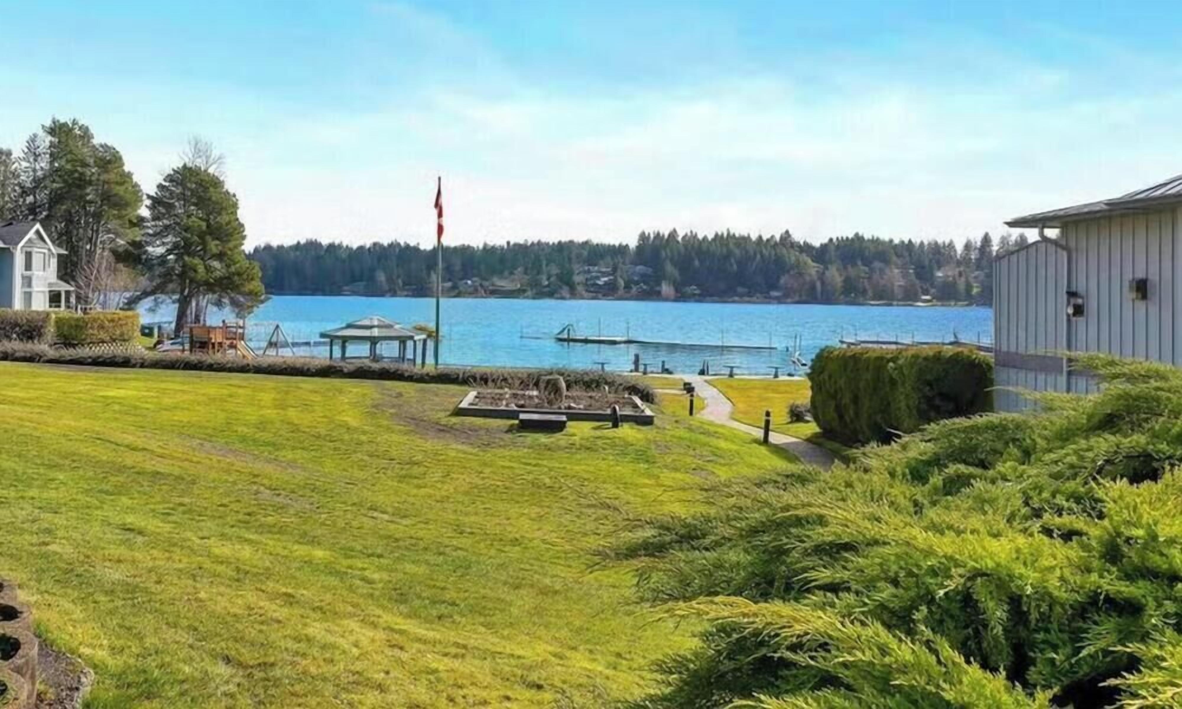 Apartment, 1 Bedroom, Accessible, Balcony | Property grounds