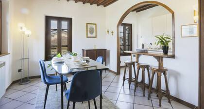 2-bedroom condo in peaceful Lucca with air conditioning and assigned parking
