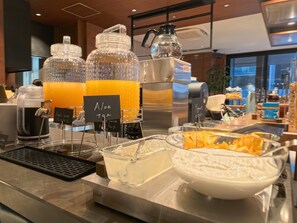 Daily buffet breakfast for a fee - Sugata Hotel Osaka Shinsaibashi, Series By Marriott (Osaka)