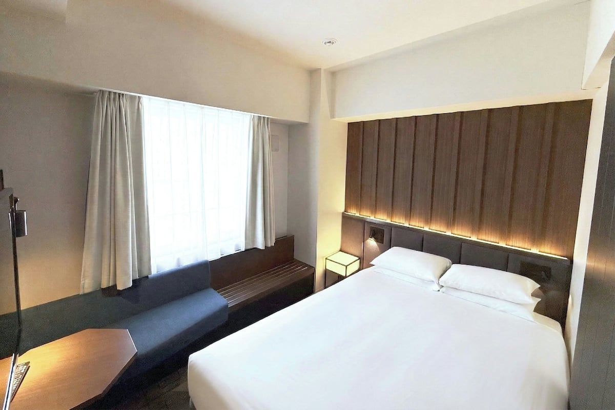 Chambre, 1 lit double, vue ville