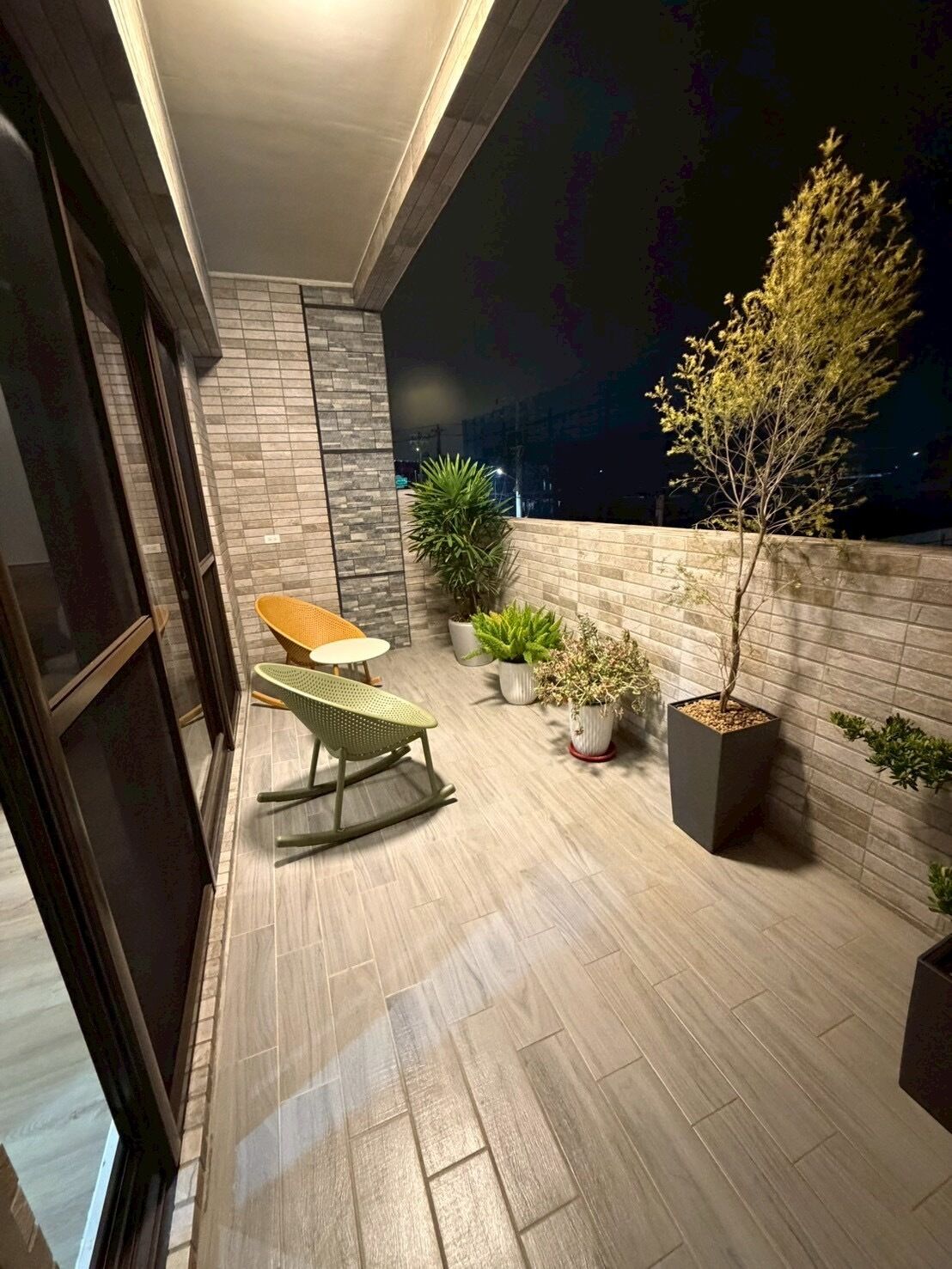 Comfort Quadruple Room, City View | Terrace/patio