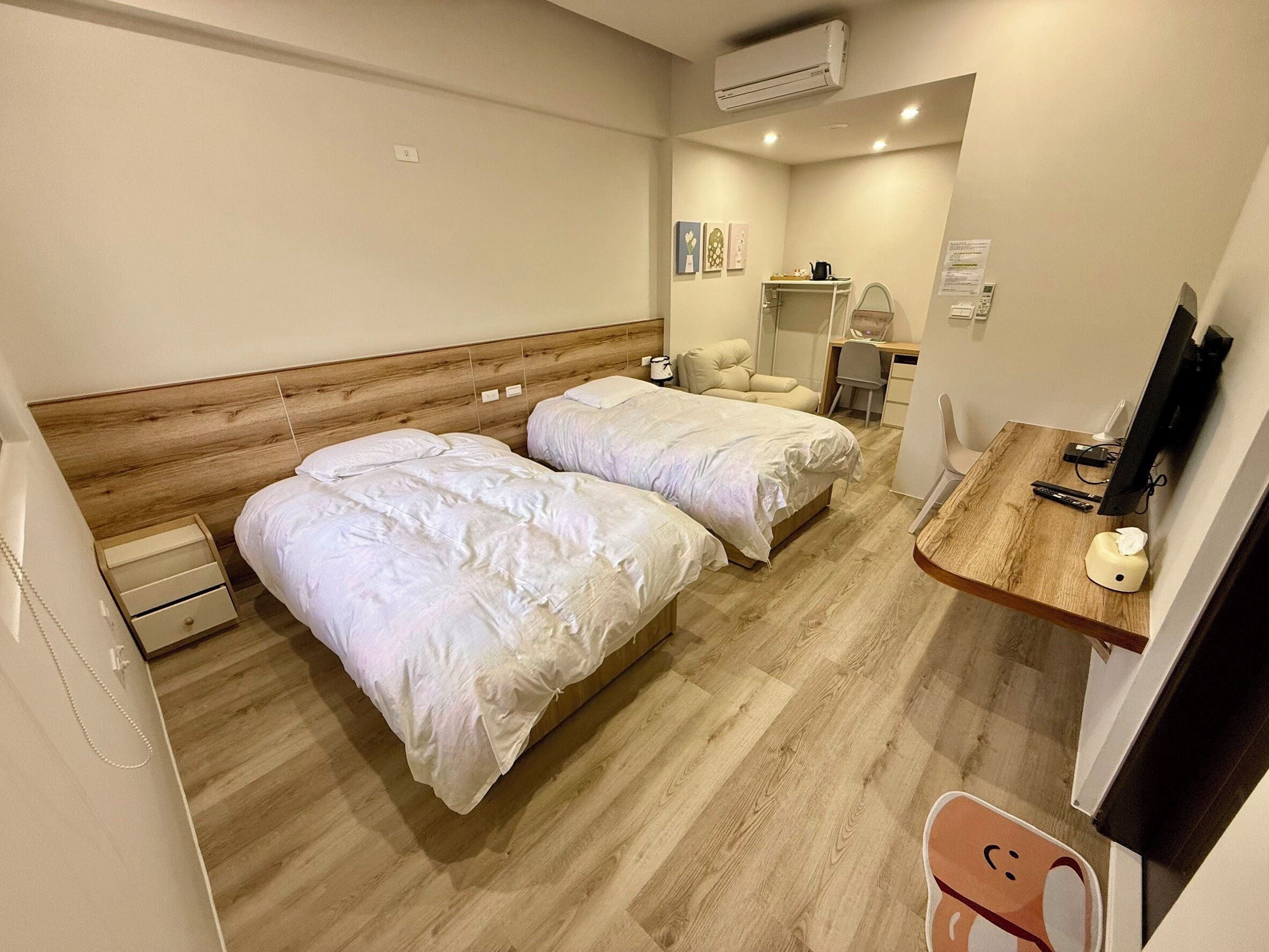 Comfort Double Room, Non Smoking | Seterika/papan seterika, Wi-fi percuma 